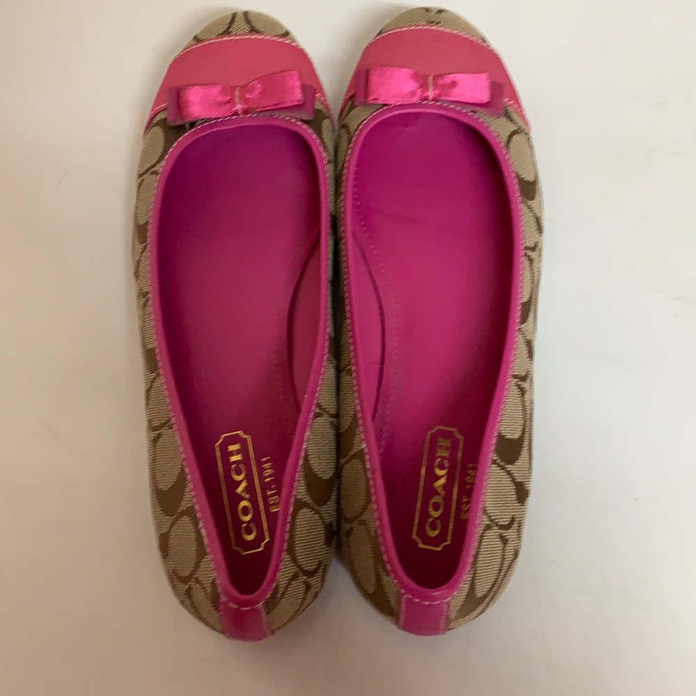 Coach flats, sz 9,  shows wear, good condition